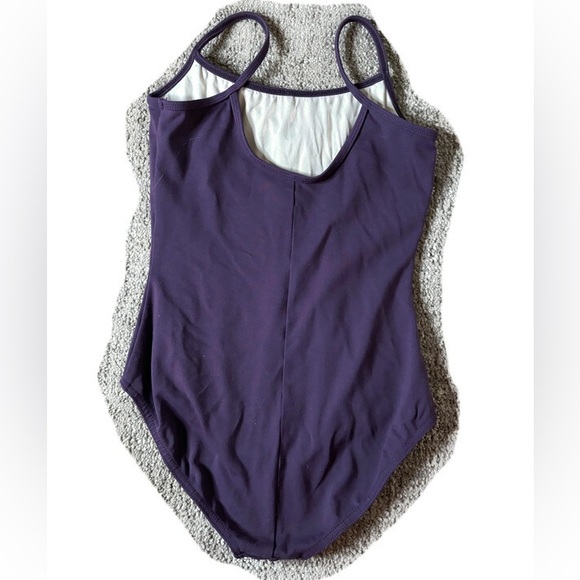 Girl’s Purple Leotard Size 8-10 - Picture 2 of 5